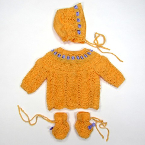 Layette d'antan pour bébé fille 3 mois laine abricot ruban lilas