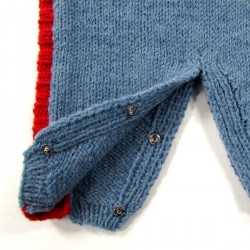 Chaussons au tricot bleu jean et rouge tomate bébé garçon