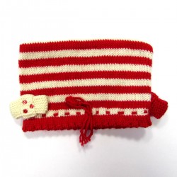 Bonnet rouge rayé tricot avec noeuds bébé fille