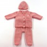 Aperçu de l'ensemble complet gilet, caleçon et bonnet rose poudre pour bébé fille vendus séparément