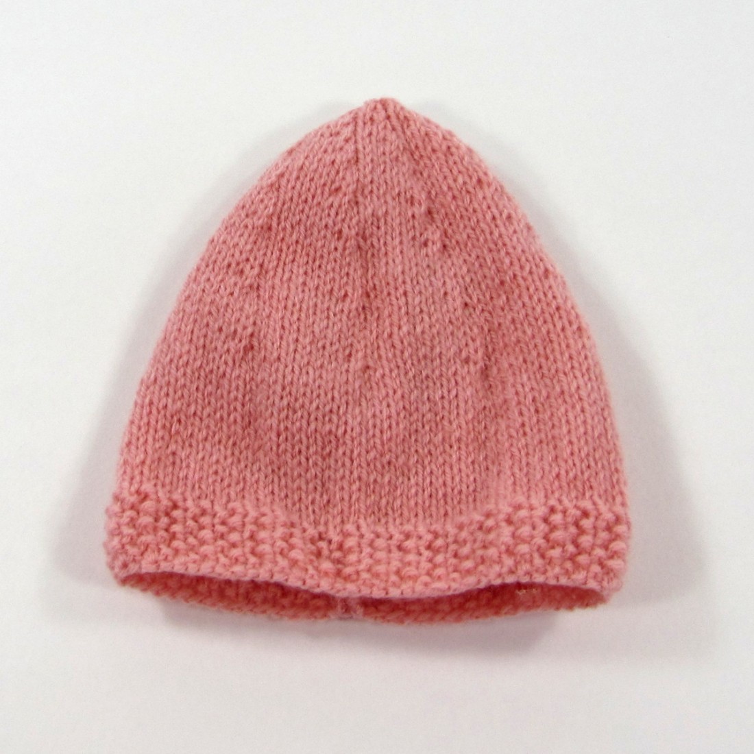 Bonnet en maille fantaisie rose pâle enfant fille