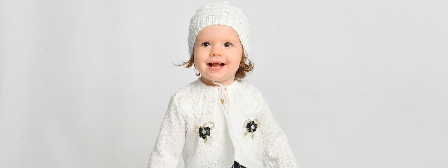 Gilet et cardigan tricot pour bebe fille de la naissance à 4 ans